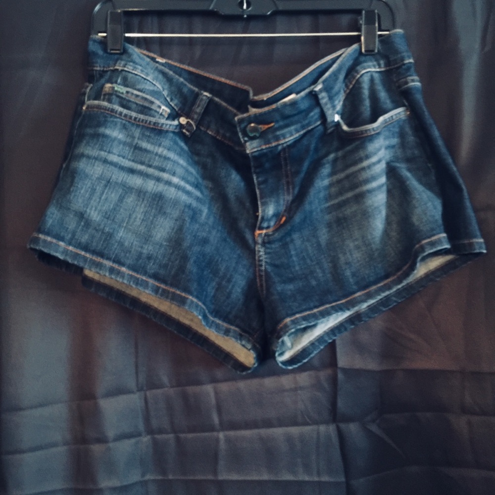 JOSE shorts
